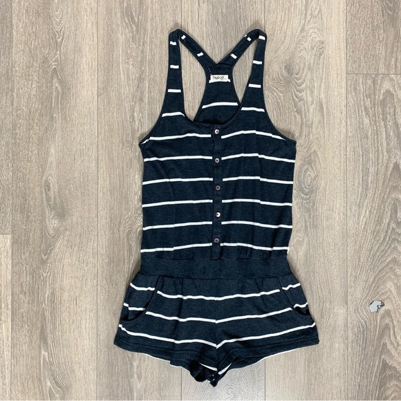 Aritzia TNA Striped Romper Playsuit jumpsuit Navy Blue Sleeveless Racerback XS - Picture 4 of 16